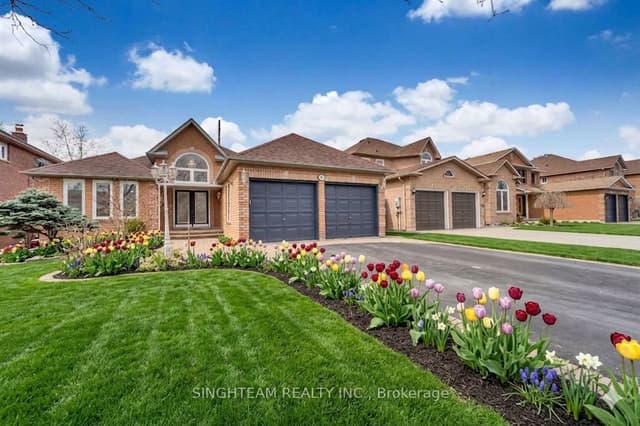 Detached at 85 Cityview Circle, Barrie, ON L4N 7V1