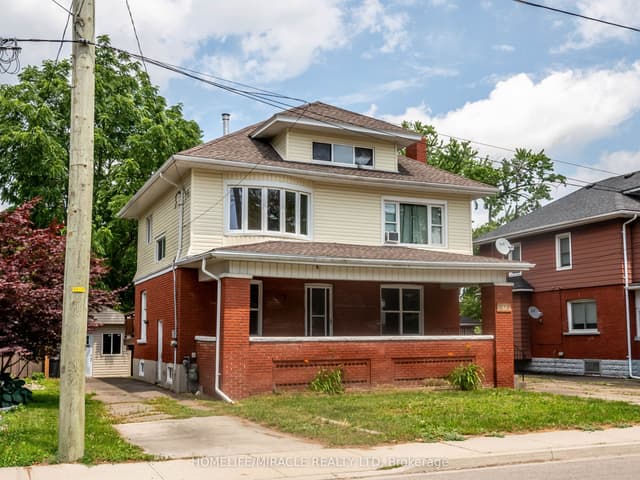 Duplex at 4975 Mcrae Street 1, Niagara Falls, ON L2E 1P2
