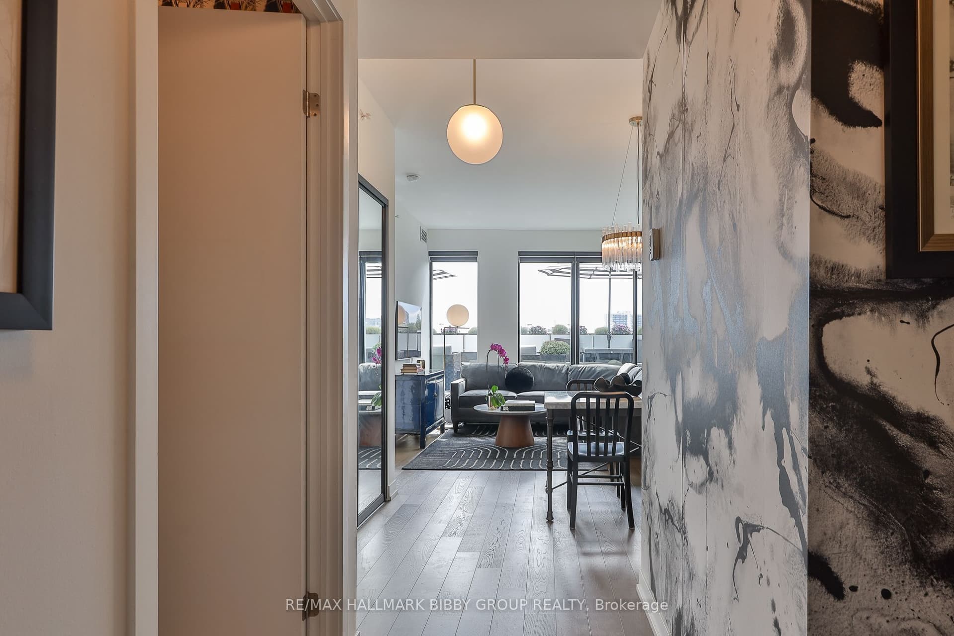 Suite 614 · Floor 6, Unit 614 · 530 Indian Grv