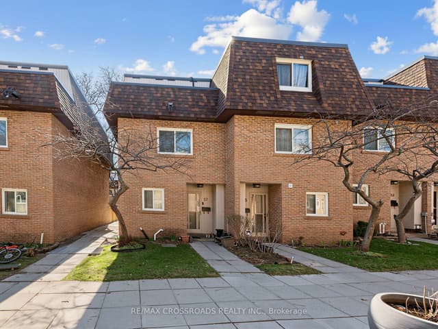 Condo Townhouse at 275 Manse Road 57, Toronto, ON M1E 4X8, Toronto E10
