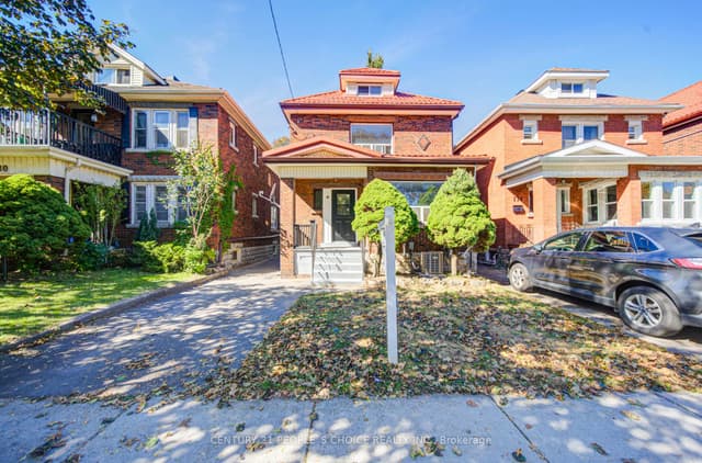Detached at 176 London Street S, Hamilton, ON L8K 2G9