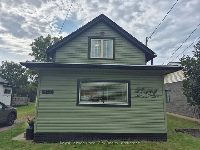 Detached at 295 Killaly Street E, Port Colborne, ON L3K 1P3
