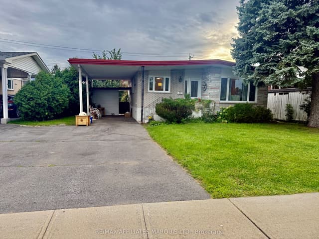 Detached at 403 Anderson Drive, Cornwall, ON K6H 5N4