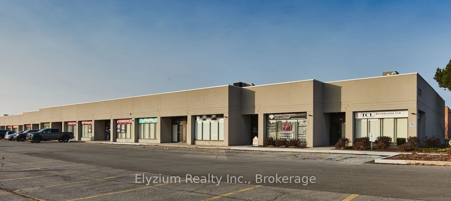 Unit 17-18, Unit 17-18 · 3170 Ridgeway Dr