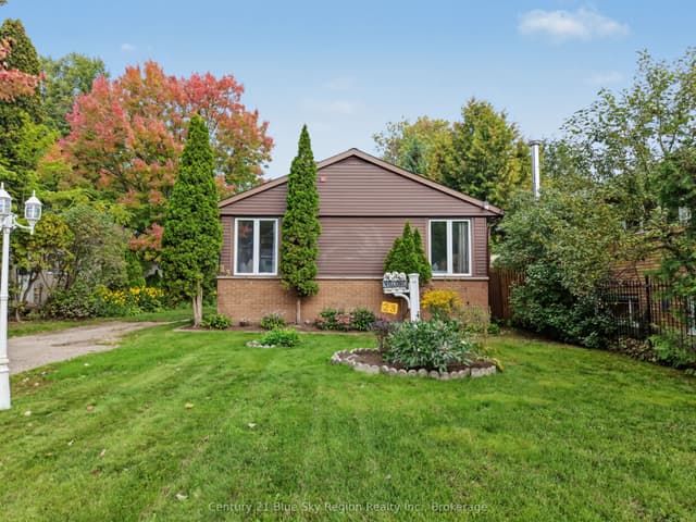 Detached at 23 MARTIN Street, North Bay, ON P1A 1K8