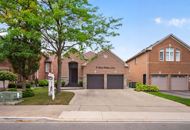 Detached at 3 Twin Willow Crescent, Brampton, ON L7A 1J9