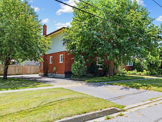 Detached at 347 Annapolis Avenue, Oshawa, ON L1J 2Y3