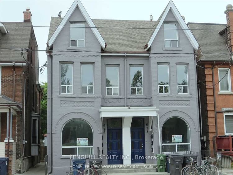 678 Bathurst Street