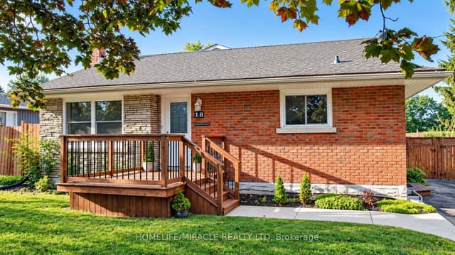 Detached at 18 Clearview Drive, Cambridge, ON N1S 1B2