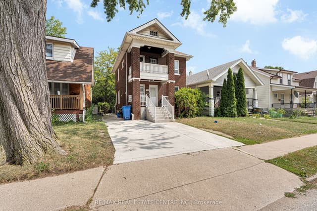 Detached at 374 Josephine Avenue, Windsor, ON N9B 2L1