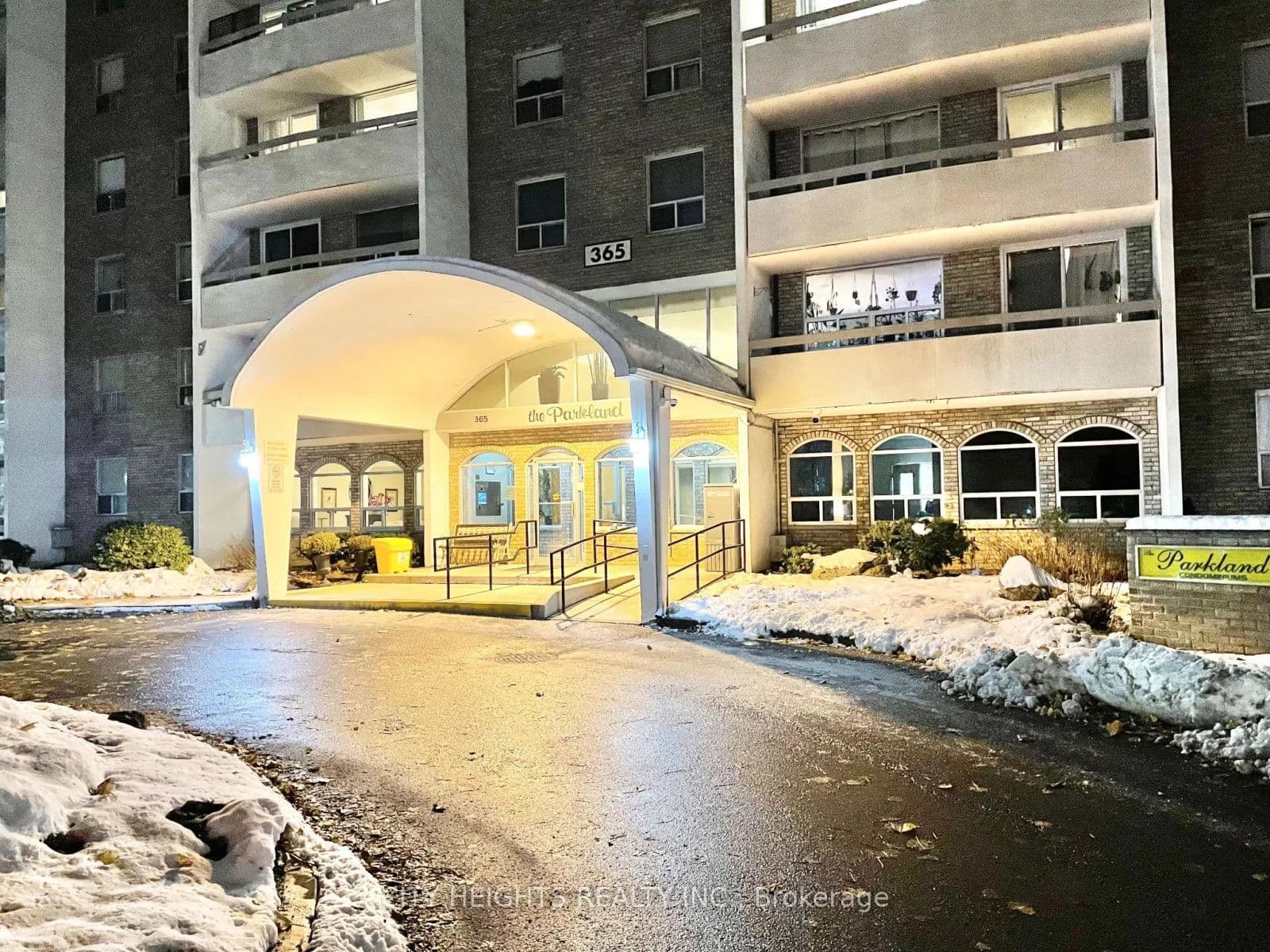 Suite 206 · Floor 2, Unit 206 · 365 Geneva St