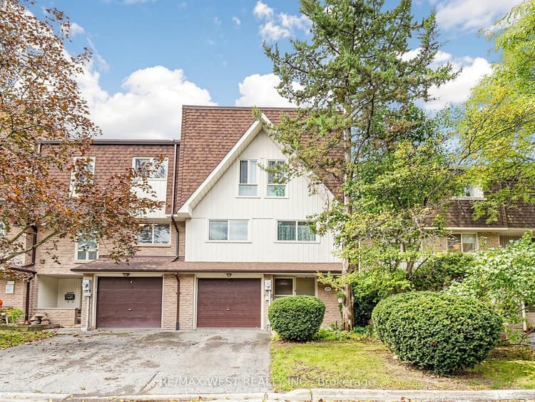 121 Poplar Crescent