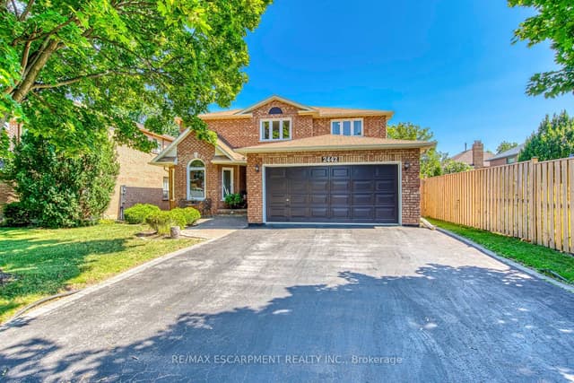 Detached at 2442 Wynten Way, Oakville, ON L6J 7K9