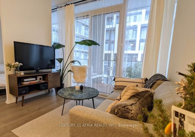 Condo Apartment at 8 Hillsdale Avenue E 1135, Toronto, ON M4S 0B2, Toronto C10
