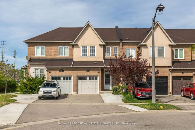 Att/Row/Townhouse at 2307 Stone Glen Crescent, Oakville, ON L6M 0C9