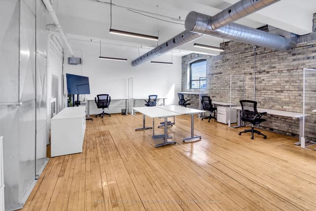 Office at 639 Queen Street W 503, Toronto, ON M5V 2B7, Toronto C01