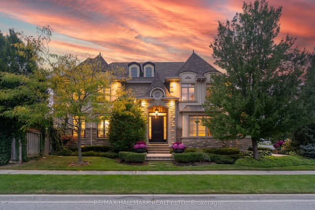 Detached at 3458 Skipton Lane, Oakville, ON L6M 0K1