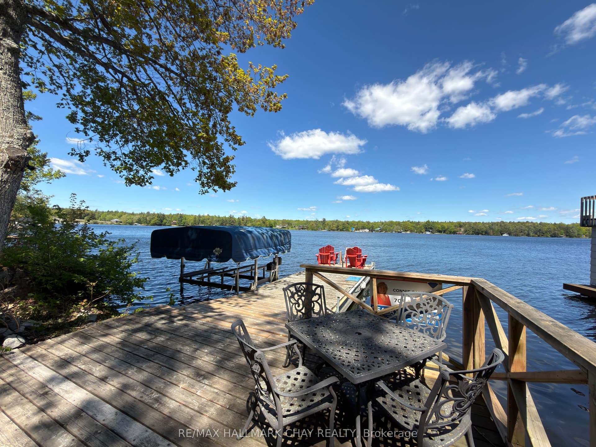 137 Pickerel Point Rd