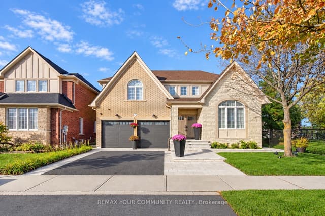 Detached at 214 Selwyn Road, Richmond Hill, ON L4E 0A6