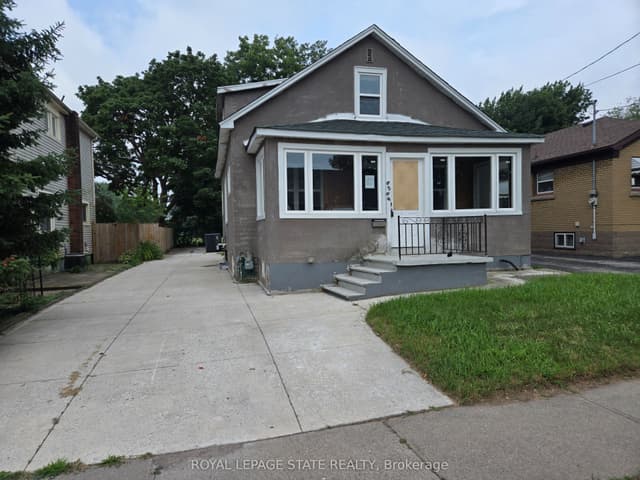 Detached at 6269 Franklin Avenue, Niagara Falls, ON L2G 4Z4