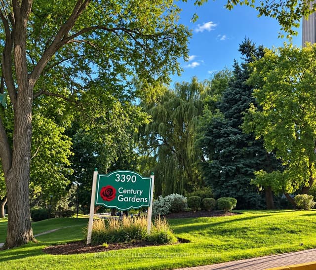 Condo Apartment at 3390 Weston Road 2105, Toronto, ON M9M 2X3, Toronto W05