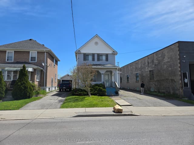 Detached at 224 Burgar Street, Welland, ON L3B 2T4