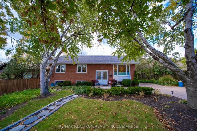 Detached at 79 Paperbirch Drive, Toronto, ON M3C 2E6, Toronto C13