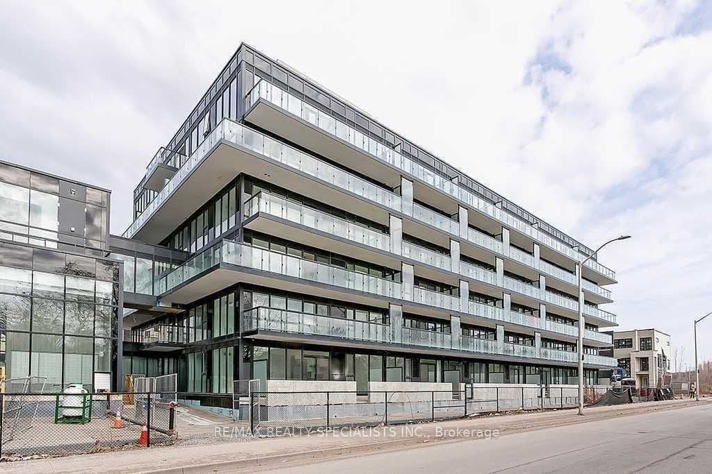 Unit B525 · 1119 Cooke Blvd E