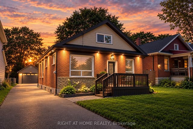 Detached at 176 Burk Street, Oshawa, ON L1J 4C3
