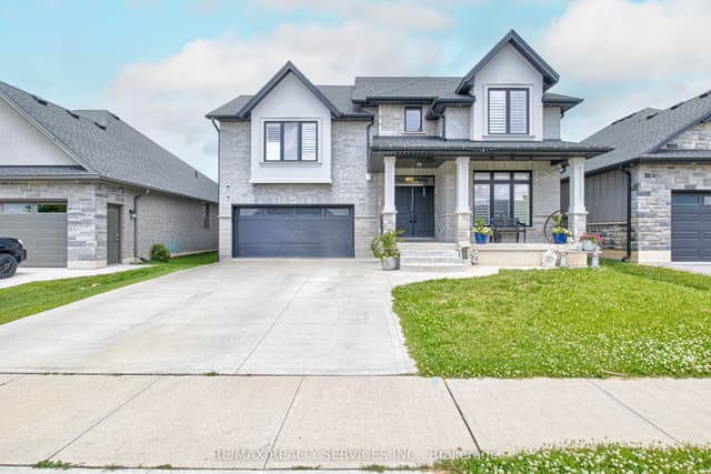 Detached at 240 Tamarack Blvd Boulevard, Woodstock, ON N4S 0E2