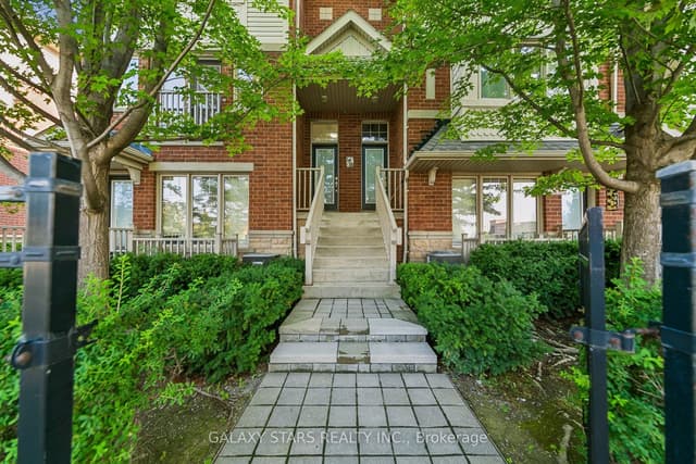 Condo Townhouse at 5725 Tenth Line W 16, Mississauga, ON L5W 0P7
