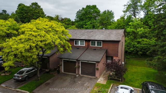 Condo Townhouse at 350 Camelot Court 30, Oshawa, ON L1G 6P7
