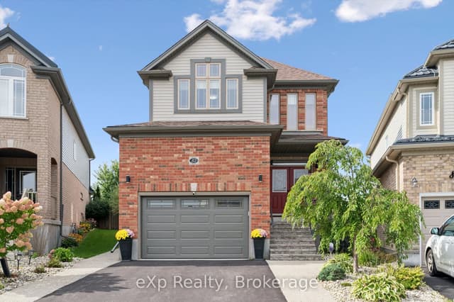 Detached at 82 Drone Crescent, Guelph, ON N1K 0C2