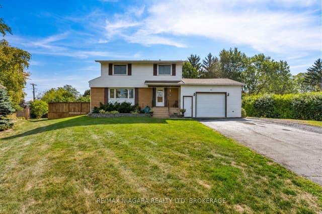 Detached at 28 Thorncrest Road, Port Colborne, ON L3K 5C6