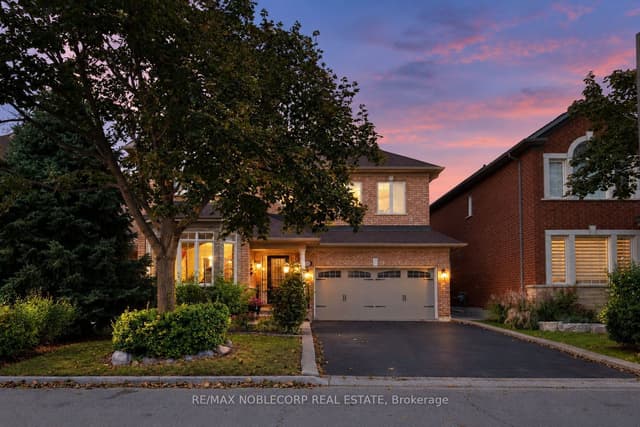 Detached at 15 Woodland Trail Court, Vaughan, ON L4L 9H9
