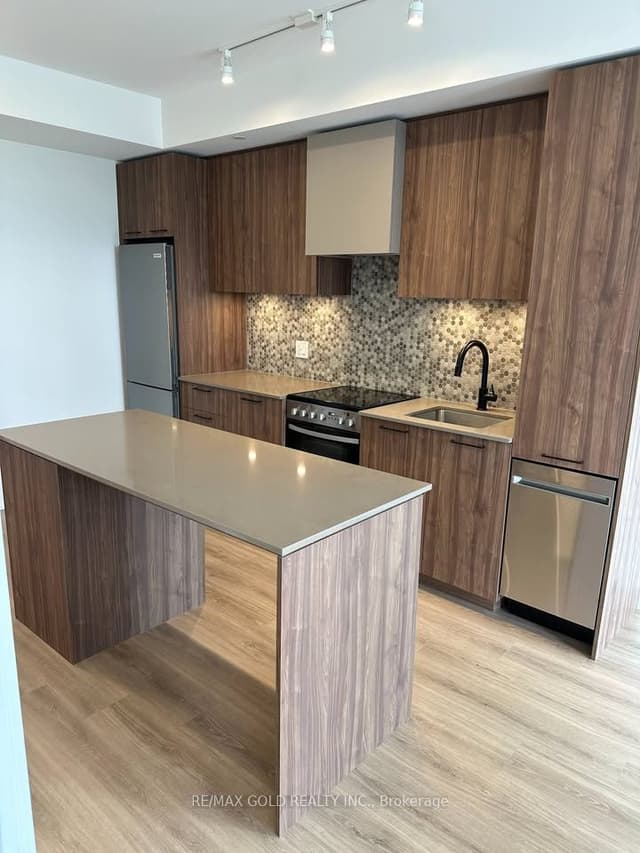 Condo Apartment at 10 Lagerfeld Drive 314, Brampton, ON L7A 5L3