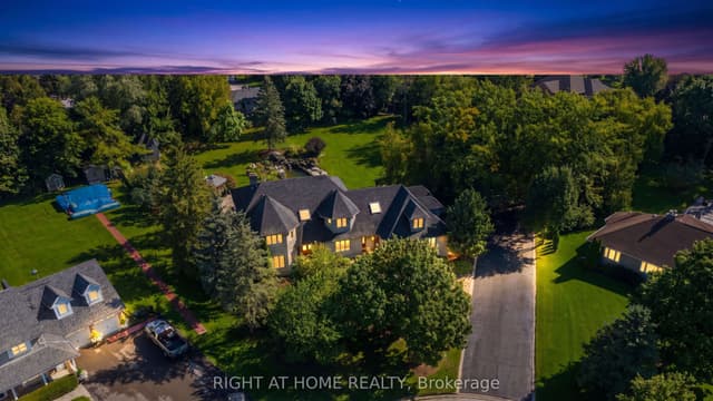 Detached at 80 Edward Pottage Crescent, King, ON L7B 0E3