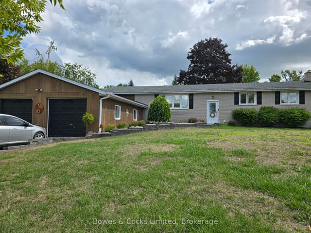 Detached at 33 Maple Grove Road, Kawartha Lakes, ON K9V 4R6