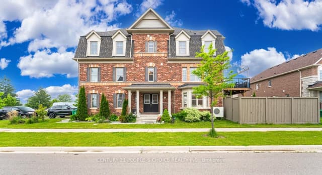 Att/Row/Townhouse at 70 Hogan Manor Drive Upper, Brampton, ON L7A 4V3