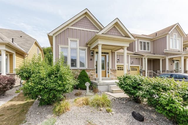 Att/Row/Townhouse at 35 Sandy Coast Crescent, Wasaga Beach, ON L9Z 2L2