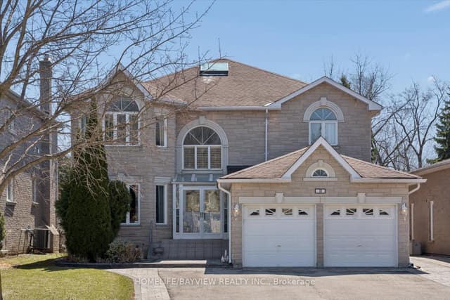 Detached at 11 Sorrento Drive, Richmond Hill, ON L4C 0J8