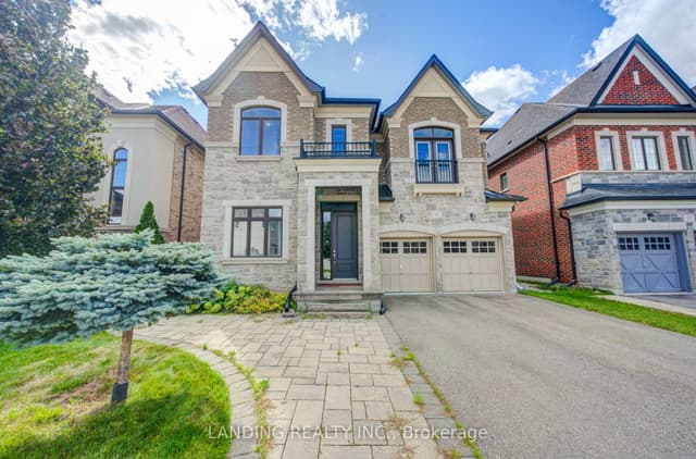 Detached at 57 Strawbridge Farm Drive, Aurora, ON L4G 0L2