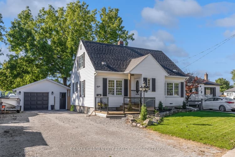 4 Manor Road
