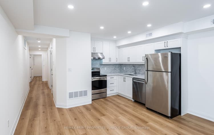 45 Astoria Avenue
