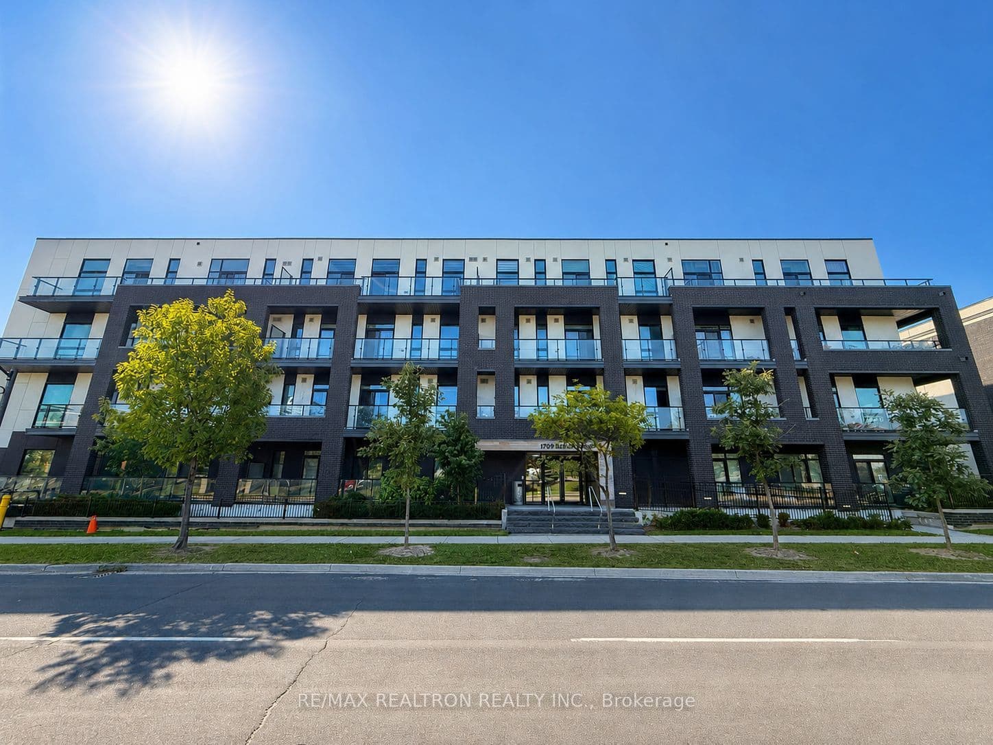Suite 509 · Floor 5, Unit 509 · 1709 Bur Oak Ave