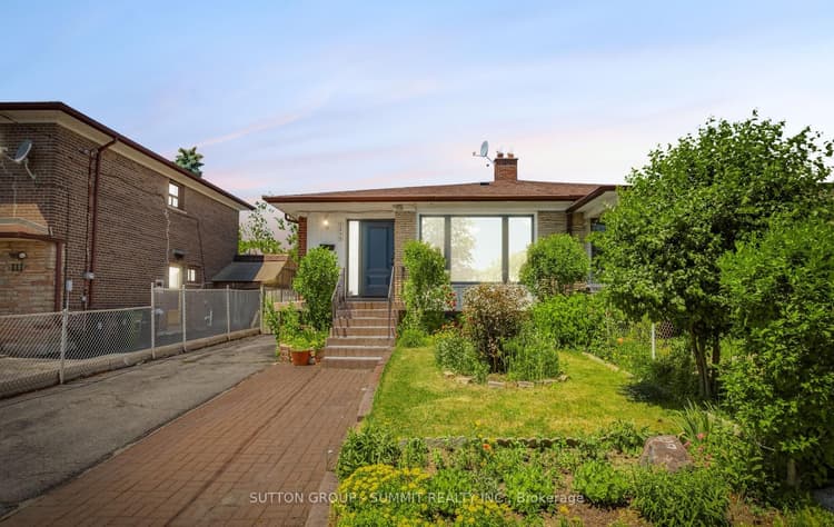 109 Elnathan Crescent