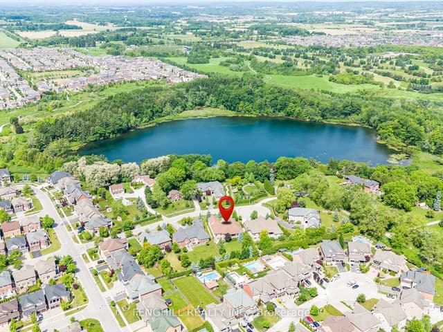 Detached at 11 Macleod Estate Court, Richmond Hill, ON L4E 0B1