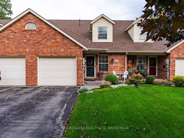 Att/Row/Townhouse at 319 Elgin Street, Port Colborne, ON L3K 6A2
