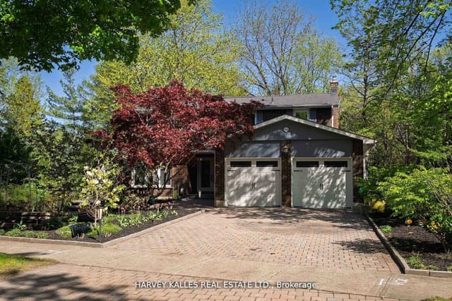 Detached at 1268 Cermel Drive W, Mississauga, ON L5H 3V4