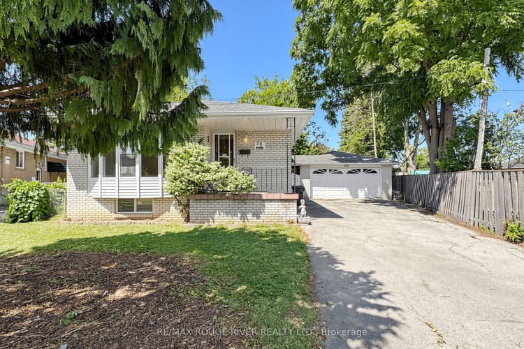 38 Lombardy Crescent
